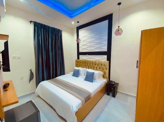 לגוס West Wing Hotel מראה חיצוני תמונה