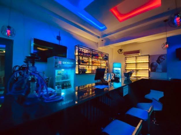 לגוס West Wing Hotel מראה חיצוני תמונה