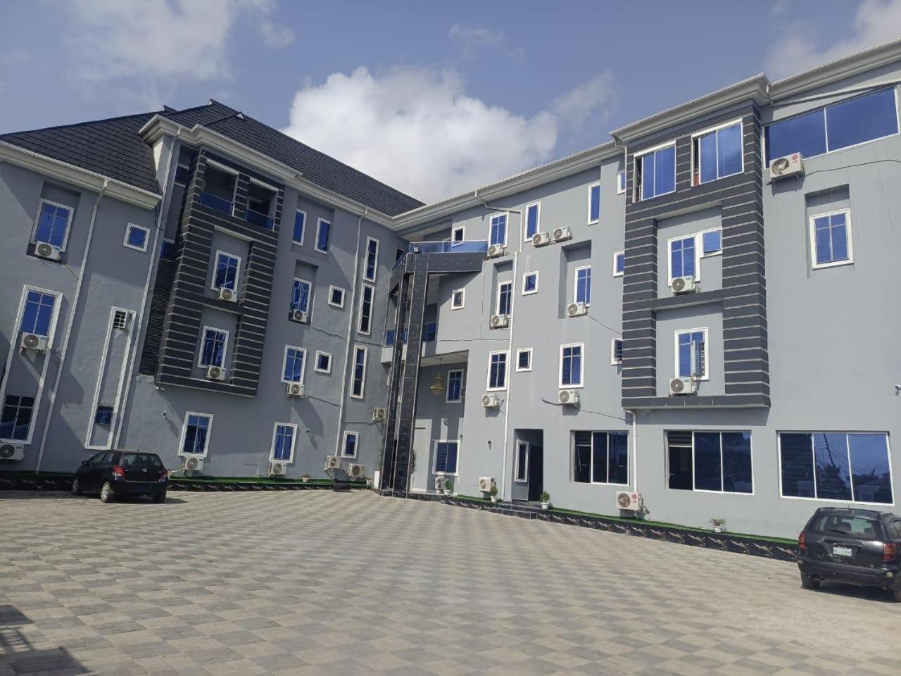 לגוס West Wing Hotel מראה חיצוני תמונה