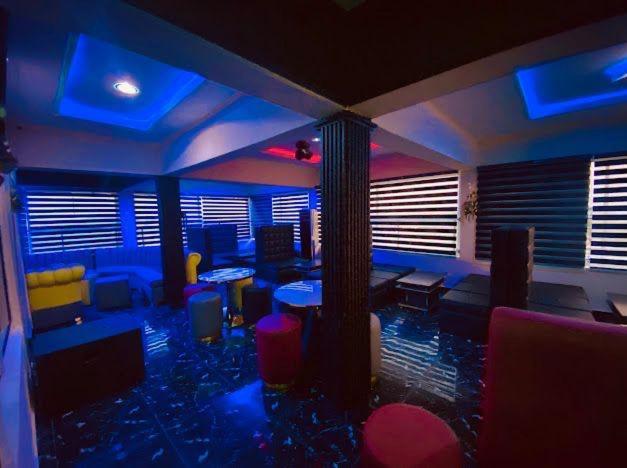 לגוס West Wing Hotel מראה חיצוני תמונה
