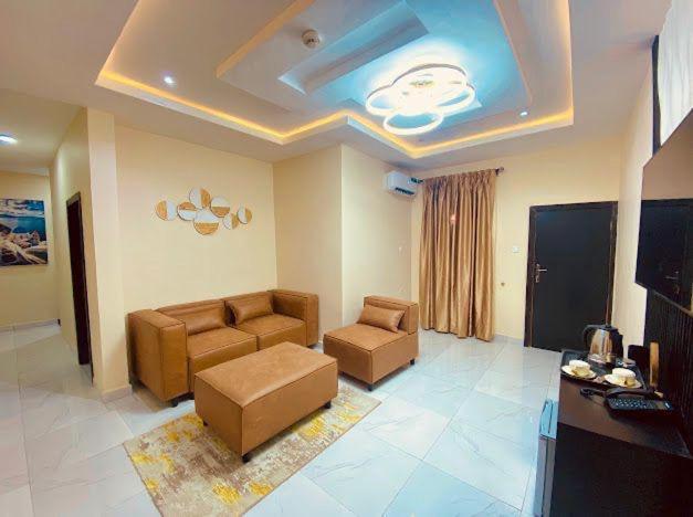 לגוס West Wing Hotel מראה חיצוני תמונה