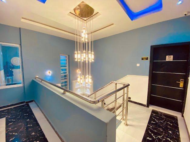 לגוס West Wing Hotel מראה חיצוני תמונה